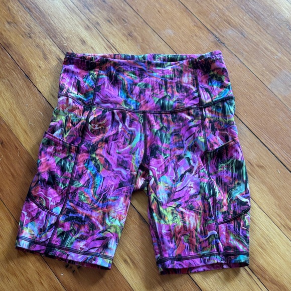 lululemon athletica Multicolor Women's Bike Shorts - Picture 1 of 2